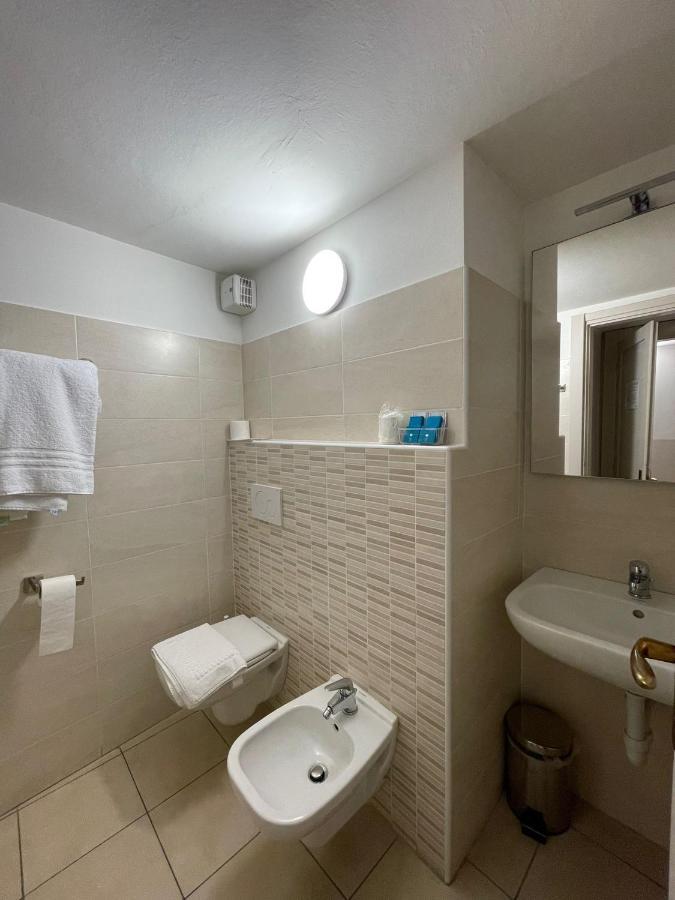 B&B Michelina Кастильоне-д'Интельви Экстерьер фото
