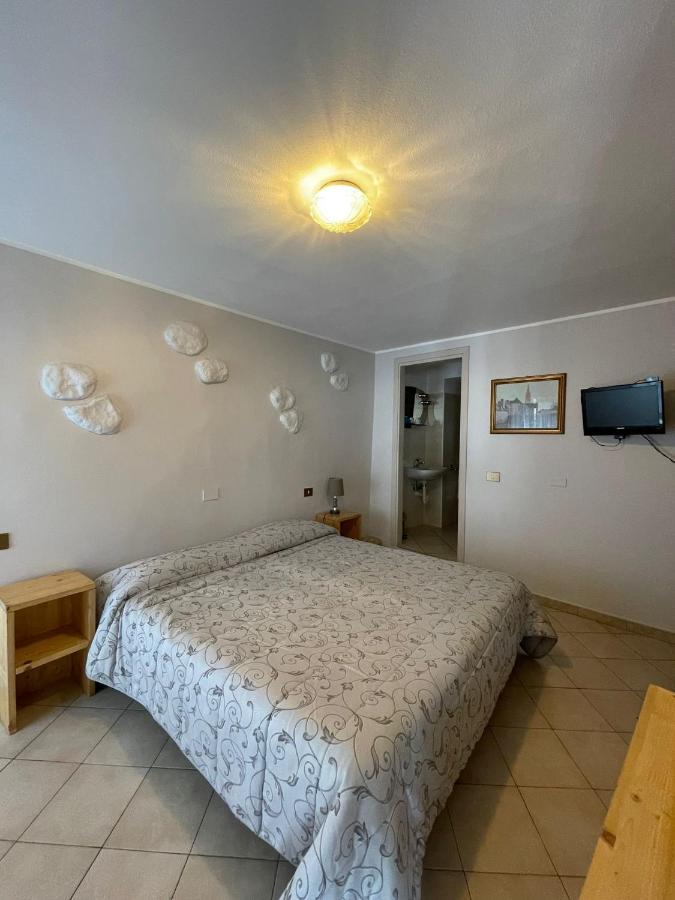 B&B Michelina Кастильоне-д'Интельви Экстерьер фото