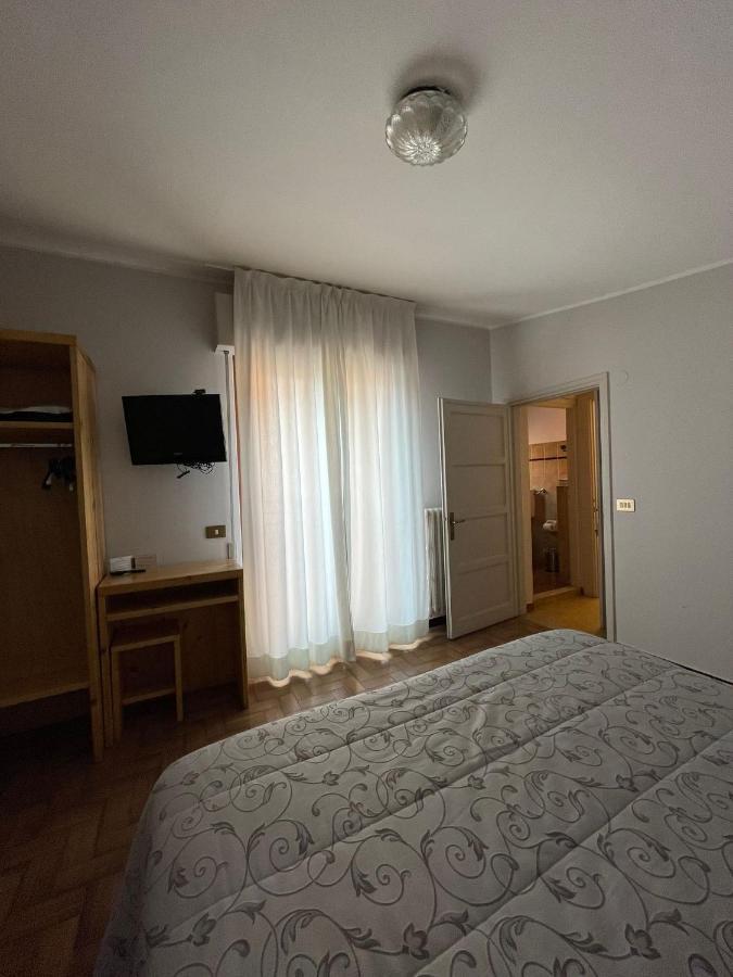 B&B Michelina Кастильоне-д'Интельви Экстерьер фото