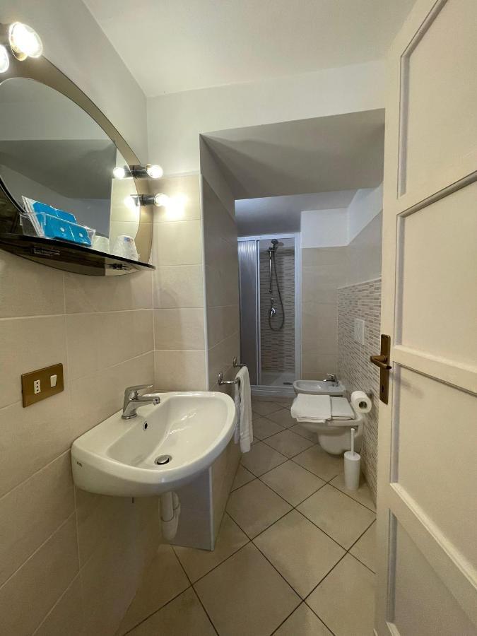 B&B Michelina Кастильоне-д'Интельви Экстерьер фото