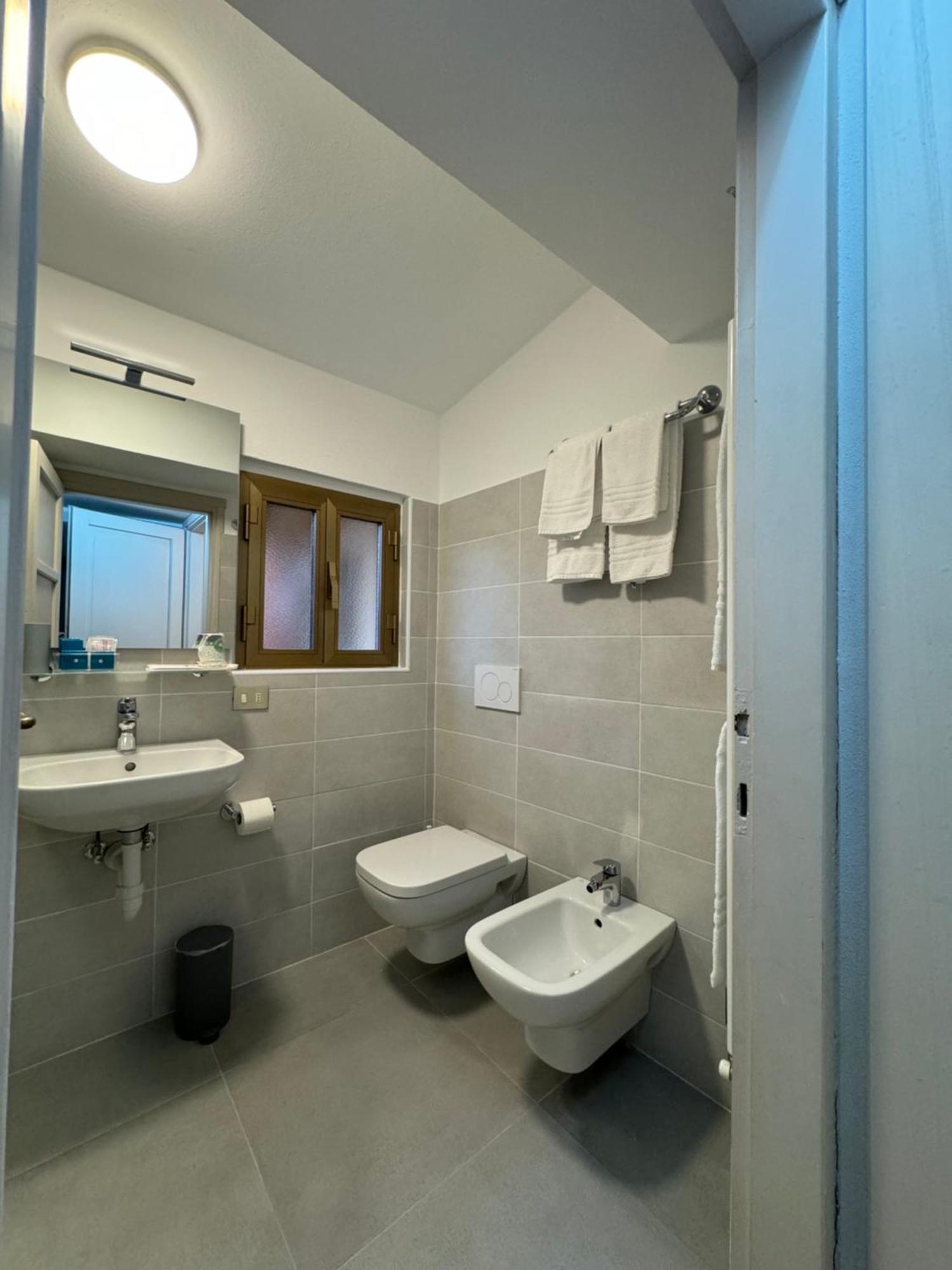B&B Michelina Кастильоне-д'Интельви Экстерьер фото